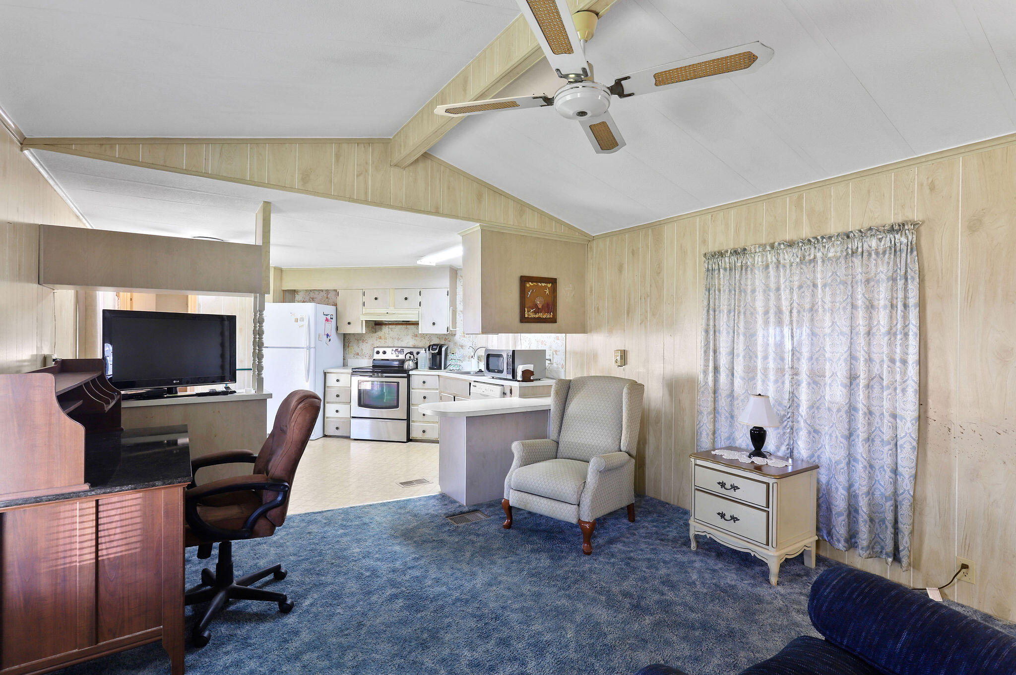 6919 Southeast Congress Street Hobe Sound, FL 33455 - Photo 12 of 42 6919SECongressSt(9)