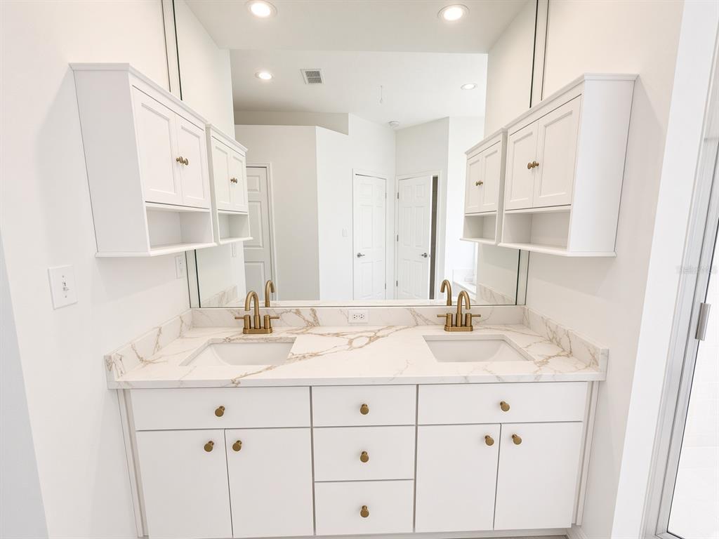 1820 South Ridge Drive Valrico, FL 33594 - Photo 21 of 29 Gallery Image 21