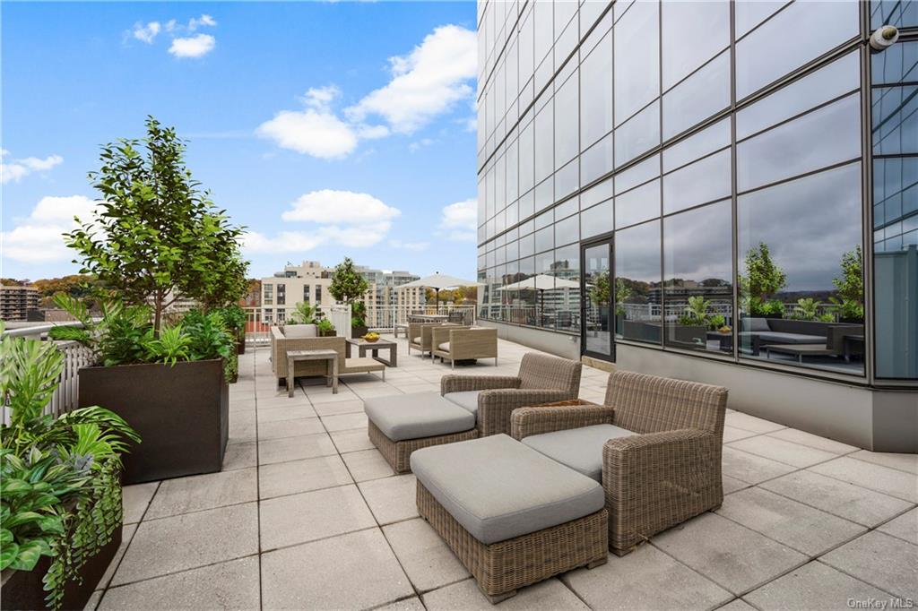 5 Renaissance Square, Unit 8D, White Plains, NY 10601 Compass