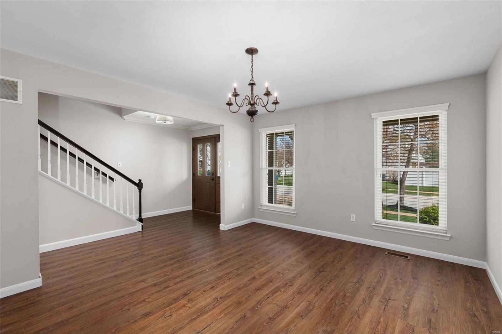 299 Windy Acres Estates Drive Ballwin, MO 63021 - Photo 6 of 44