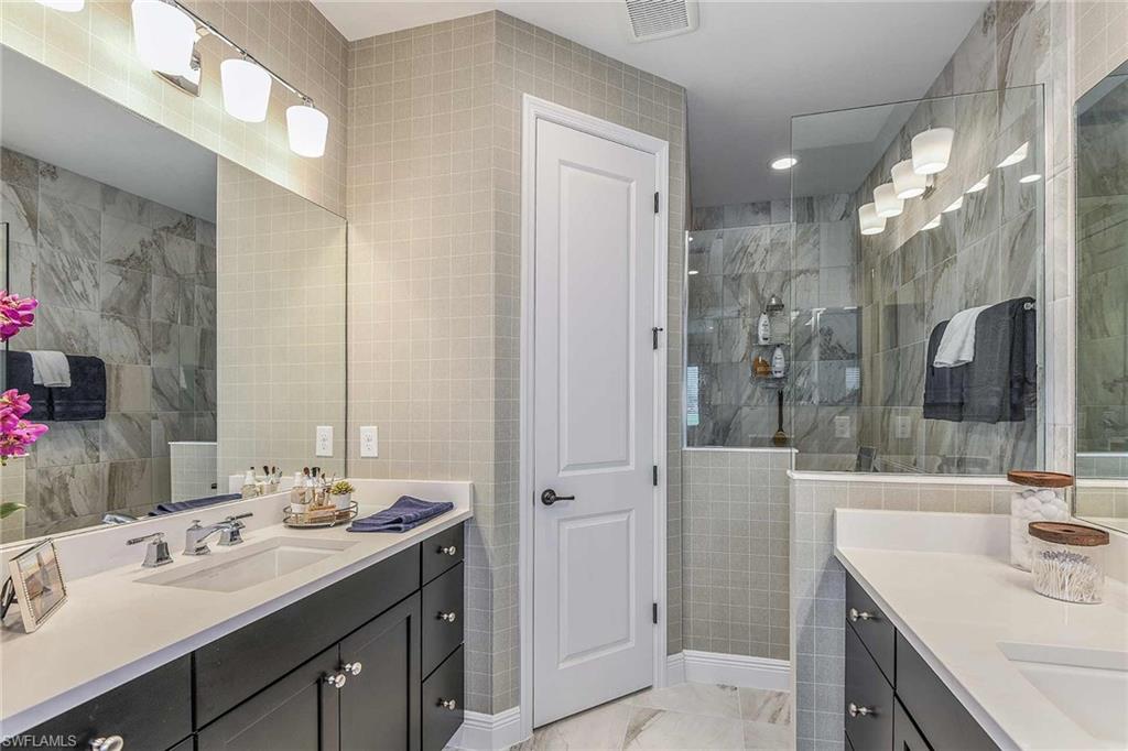 2119 Marquesa Circle Naples, FL 34112 - Photo 14 of 17