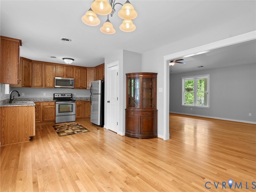2094 Hancock Road Powhatan, VA 23139 - Photo 10 of 33 Dining area and kitchen