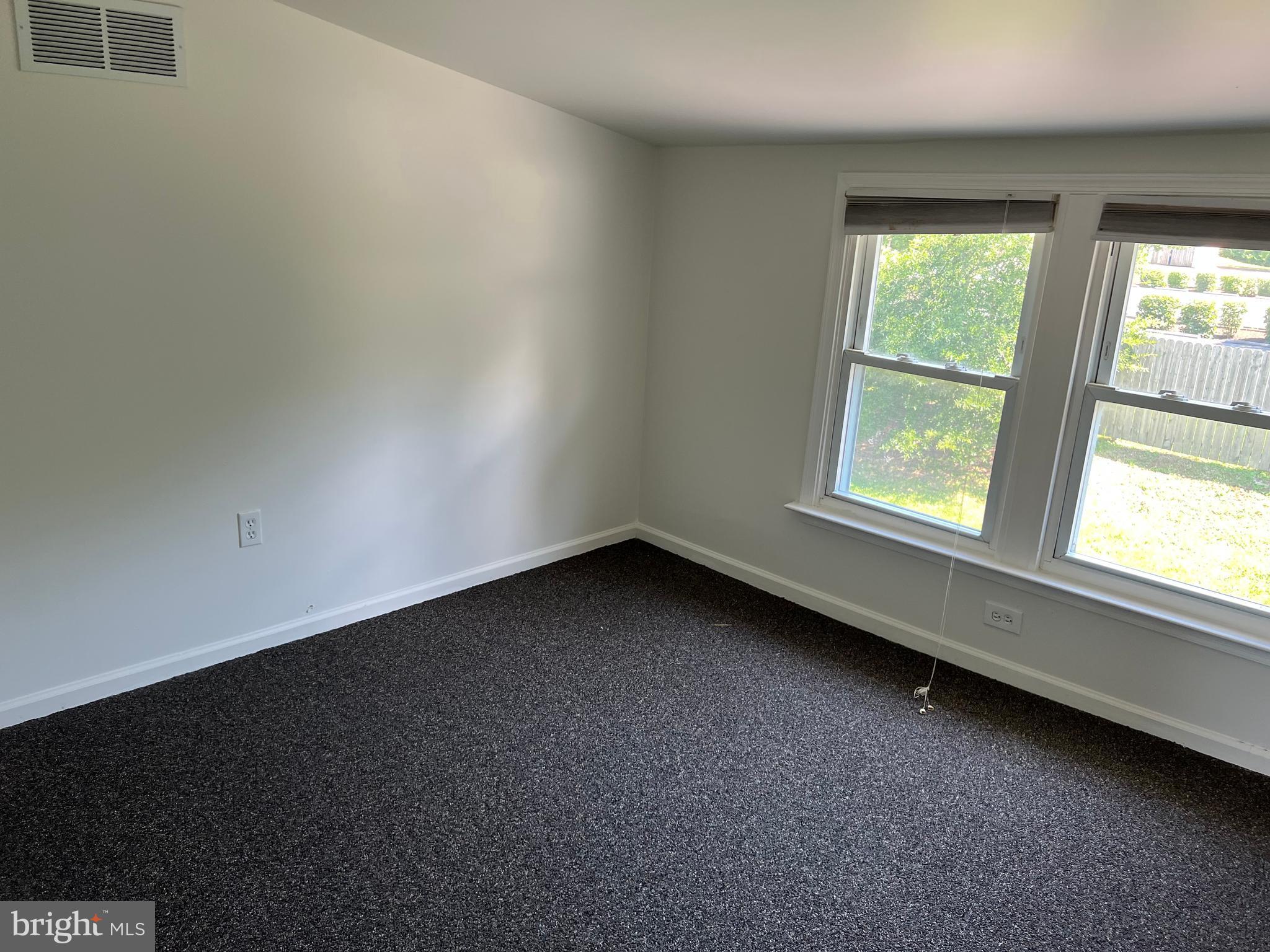1636 Otts Chapel Road Newark, DE 19702 - Photo 12 of 24 an empty room with a window
