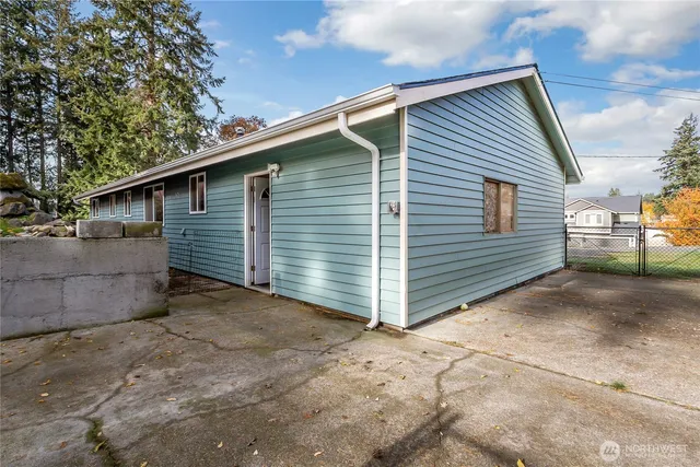 $399,000 | 9126 Winona Street Southwest, Lakewood, WA 98498