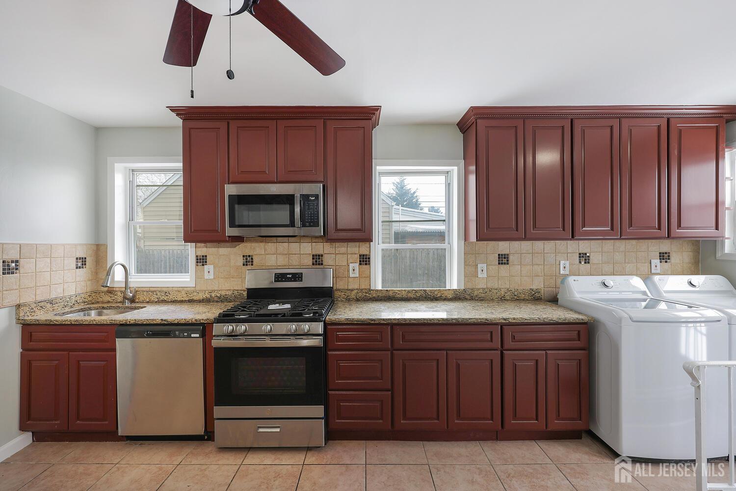 216 Chestnut Street Middlesex, NJ 08846 - Photo 13 of 36