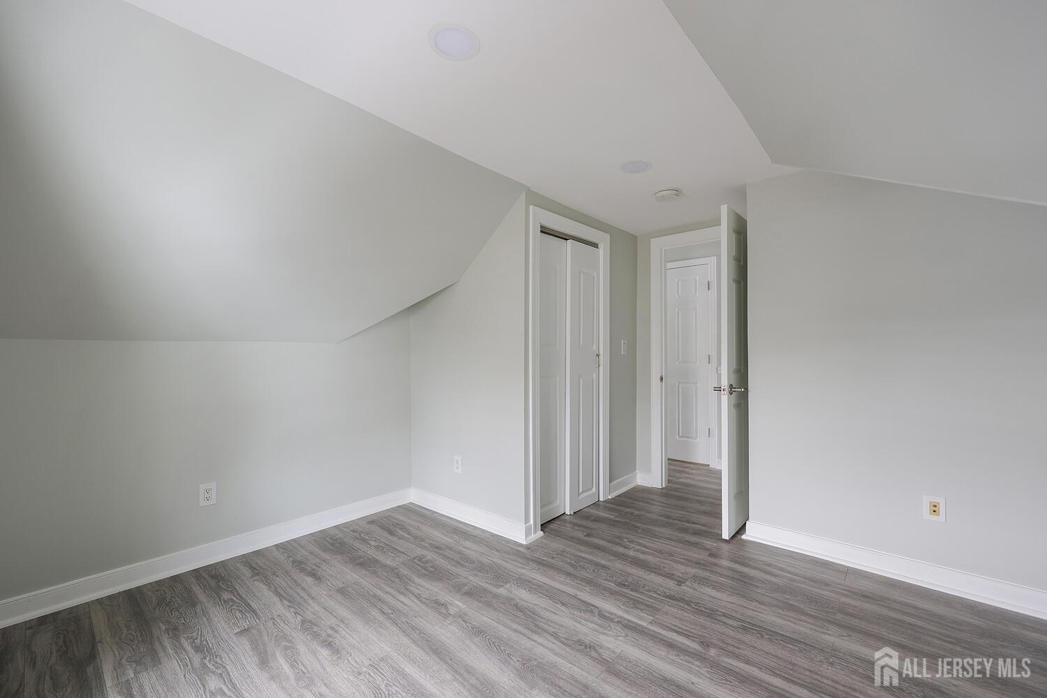 216 Chestnut Street Middlesex, NJ 08846 - Photo 21 of 36