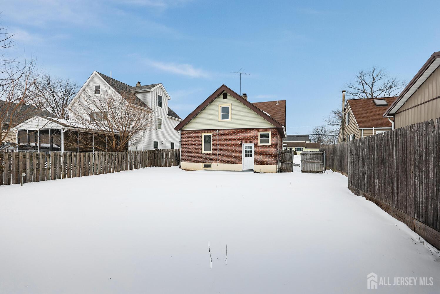 216 Chestnut Street Middlesex, NJ 08846 - Photo 31 of 36