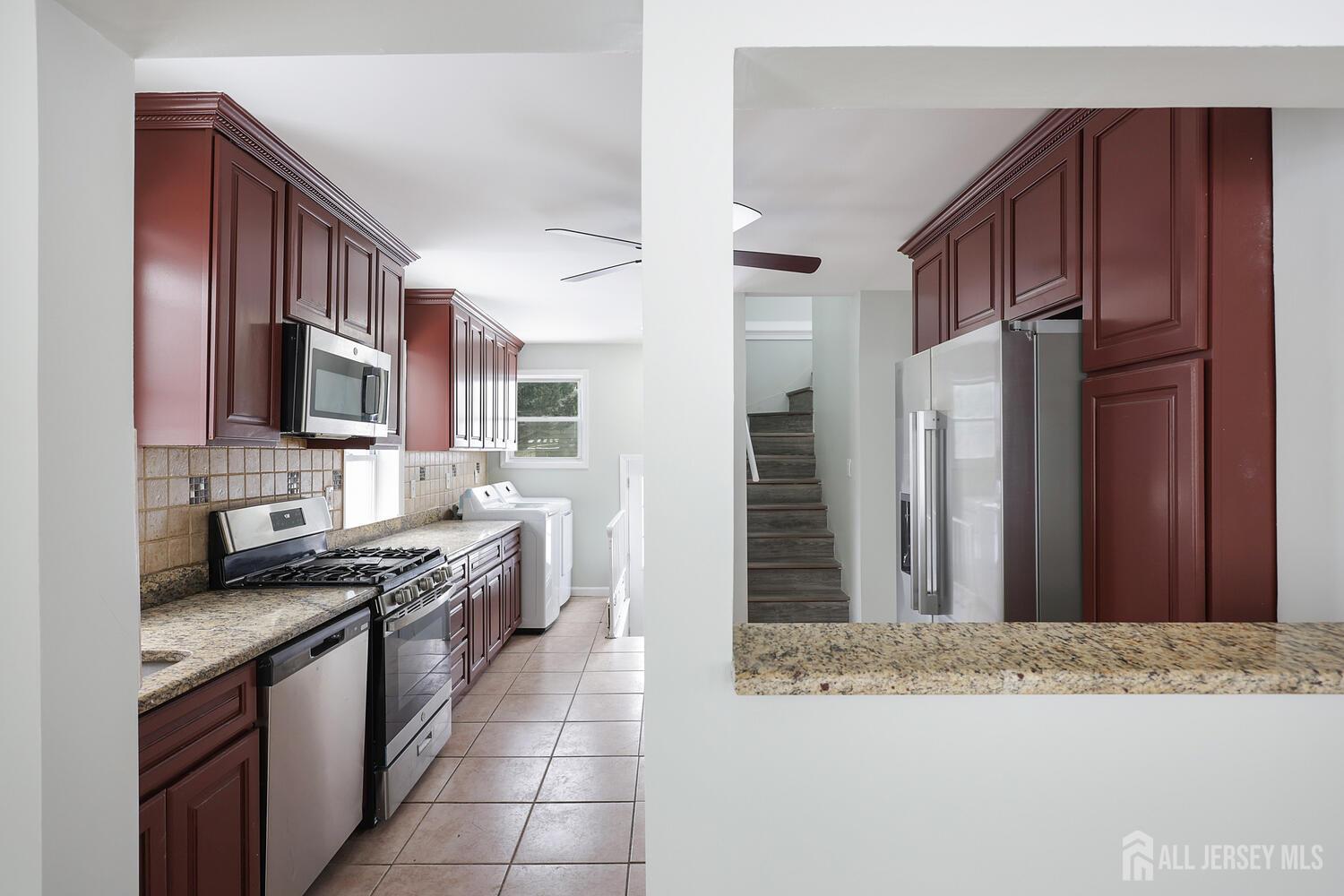 216 Chestnut Street Middlesex, NJ 08846 - Photo 10 of 36