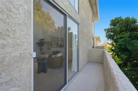 $624,000 | 11645 Montana Avenue, Unit 321, Los Angeles, CA 90049