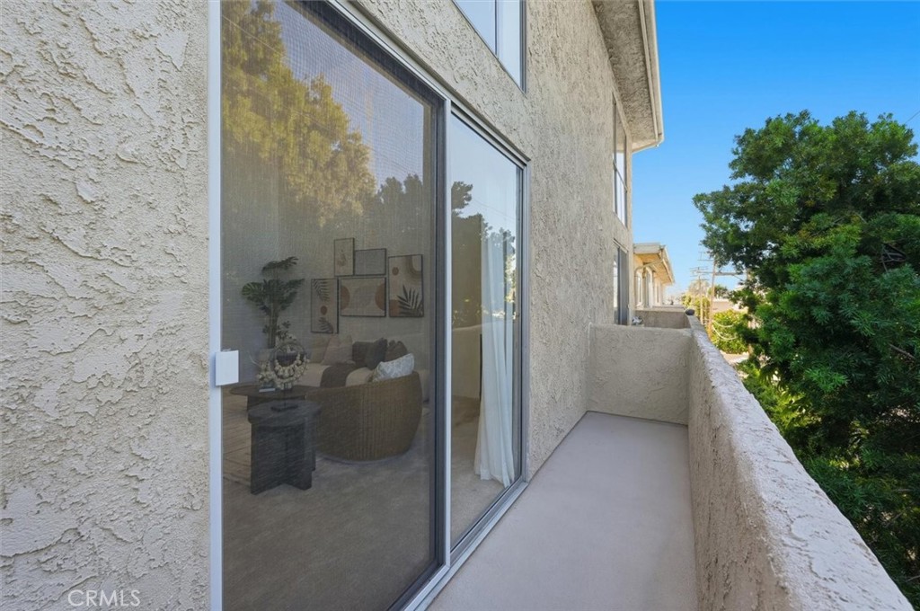 11645 Montana Avenue, Unit 321 Los Angeles, CA 90049 - Photo 20 of 41 a view of a bathroom