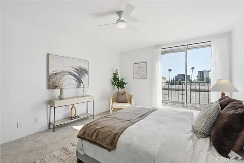 $624,000 | 11645 Montana Avenue, Unit 321, Los Angeles, CA 90049