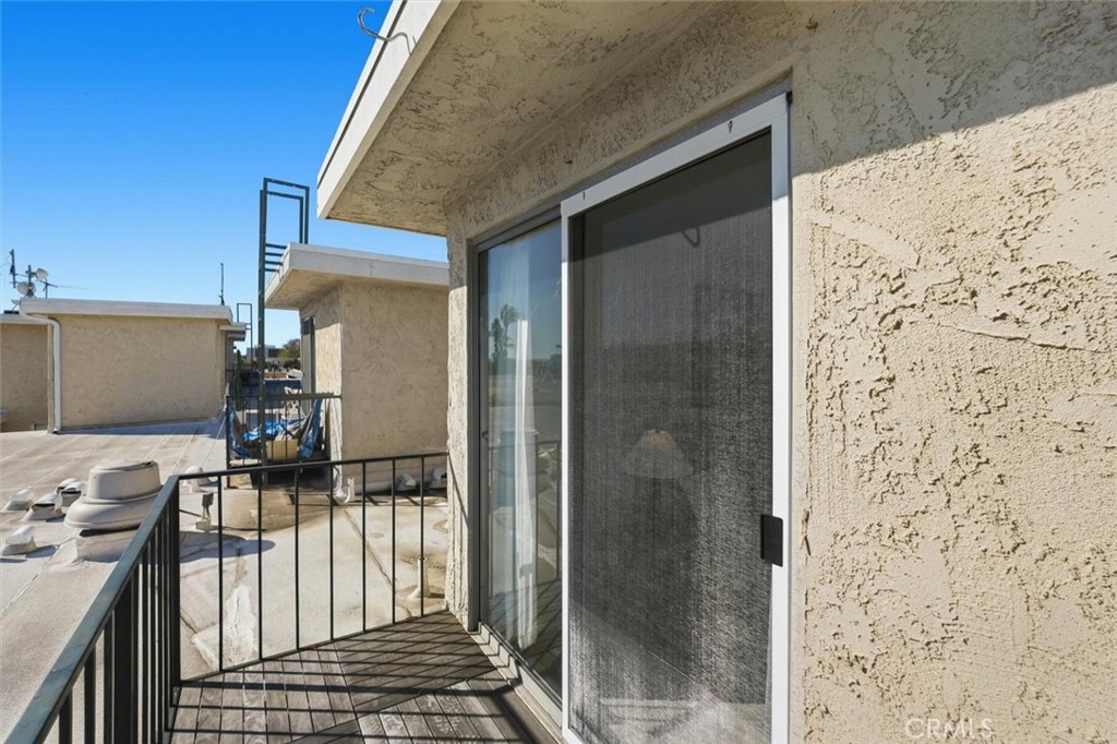 11645 Montana Avenue, Unit 321 Los Angeles, CA 90049 - Photo 24 of 41