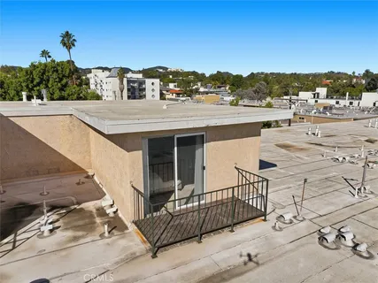 $624,000 | 11645 Montana Avenue, Unit 321, Los Angeles, CA 90049