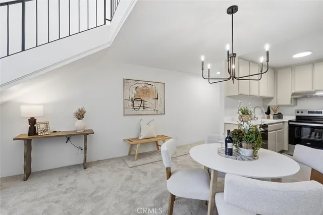 $624,000 | 11645 Montana Avenue, Unit 321, Los Angeles, CA 90049