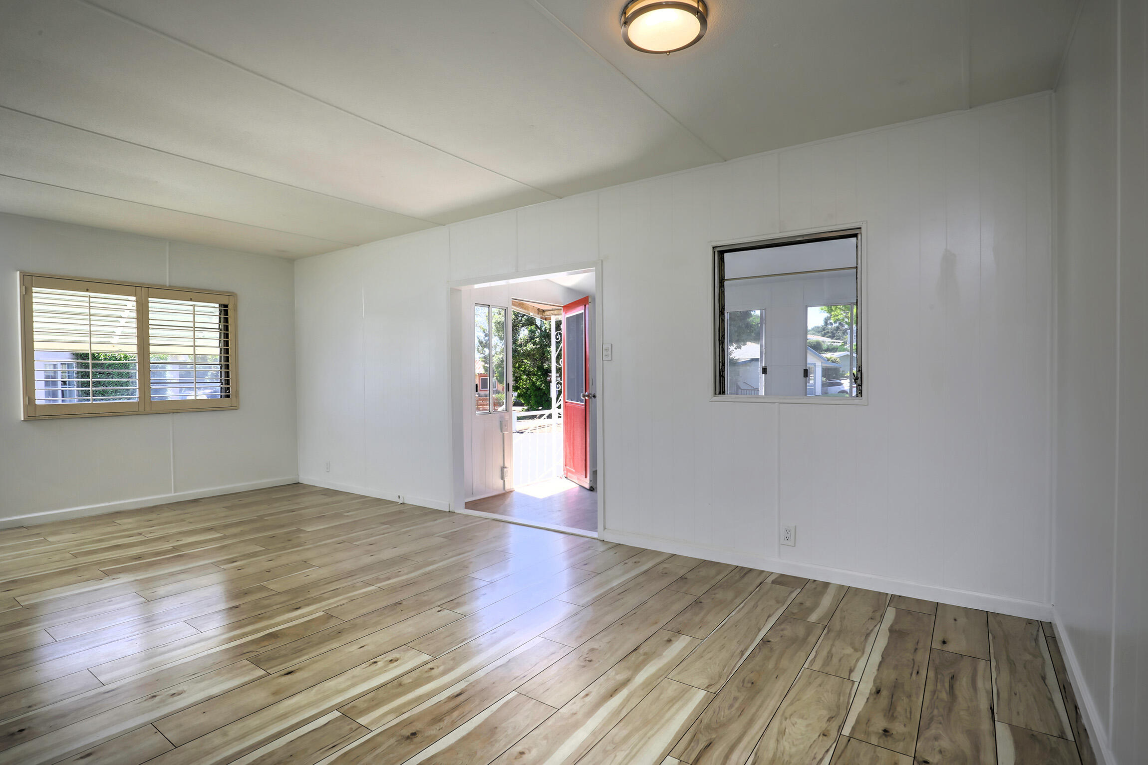 333 Old Mill Road, Unit 102 Santa Barbara, CA 93110 - Photo 9 of 23 Dining Area