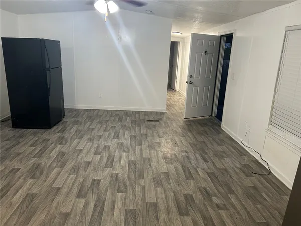 $1,500 | 11018 Pine Desert Lane, Houston, TX 77088