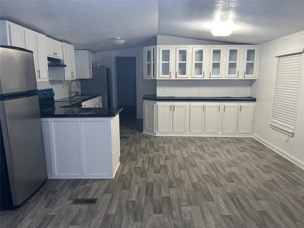 $1,500 | 11018 Pine Desert Lane, Houston, TX 77088