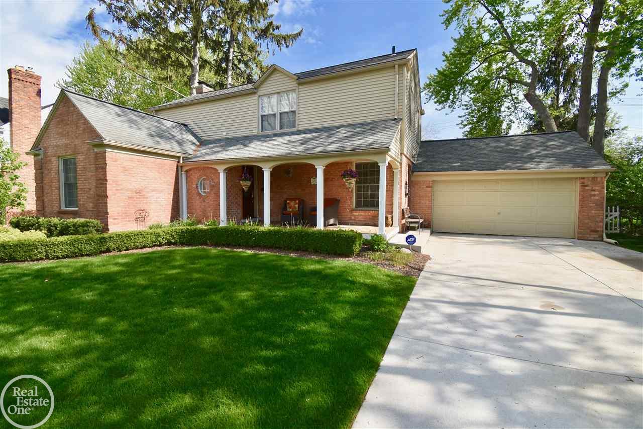 1280 North Oxford Road Grosse Pointe, MI 48236 - Photo 1 of 27 50008286.JPG