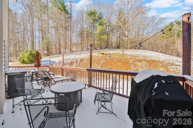 $674,999 | 2581 Double Island Road, Green Mountain, NC 28740