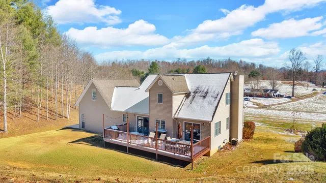 $680,000 | 2581 Double Island Road, Green Mountain, NC 28740