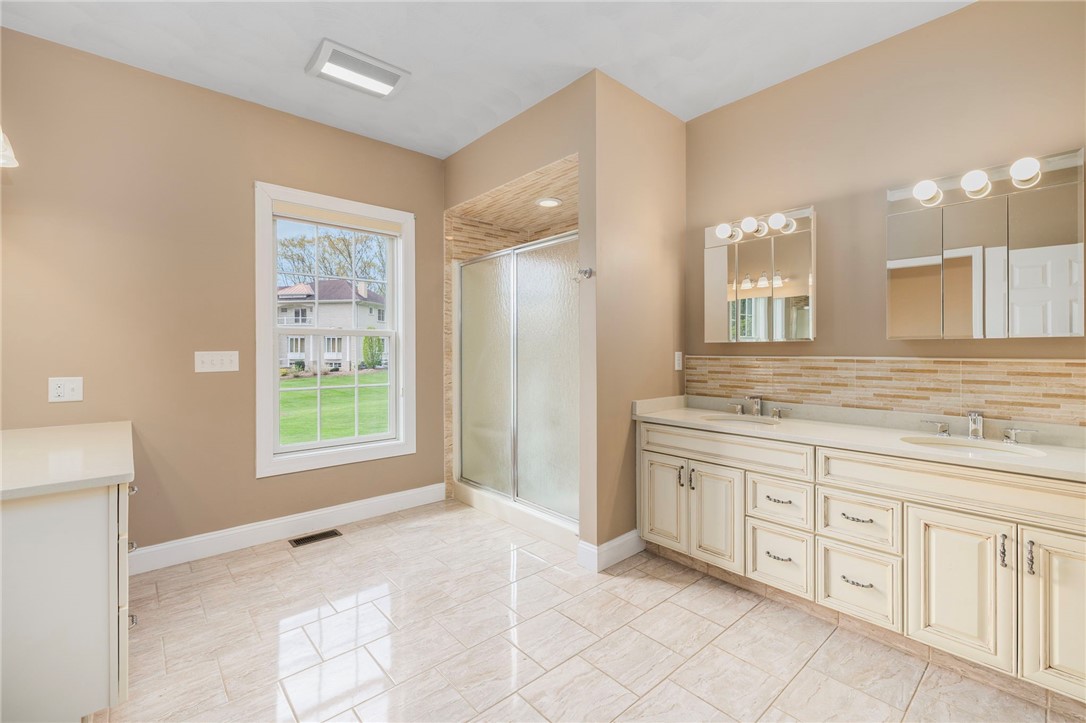136 Rome Court Cranston, RI 02921 - Photo 25 of 35
