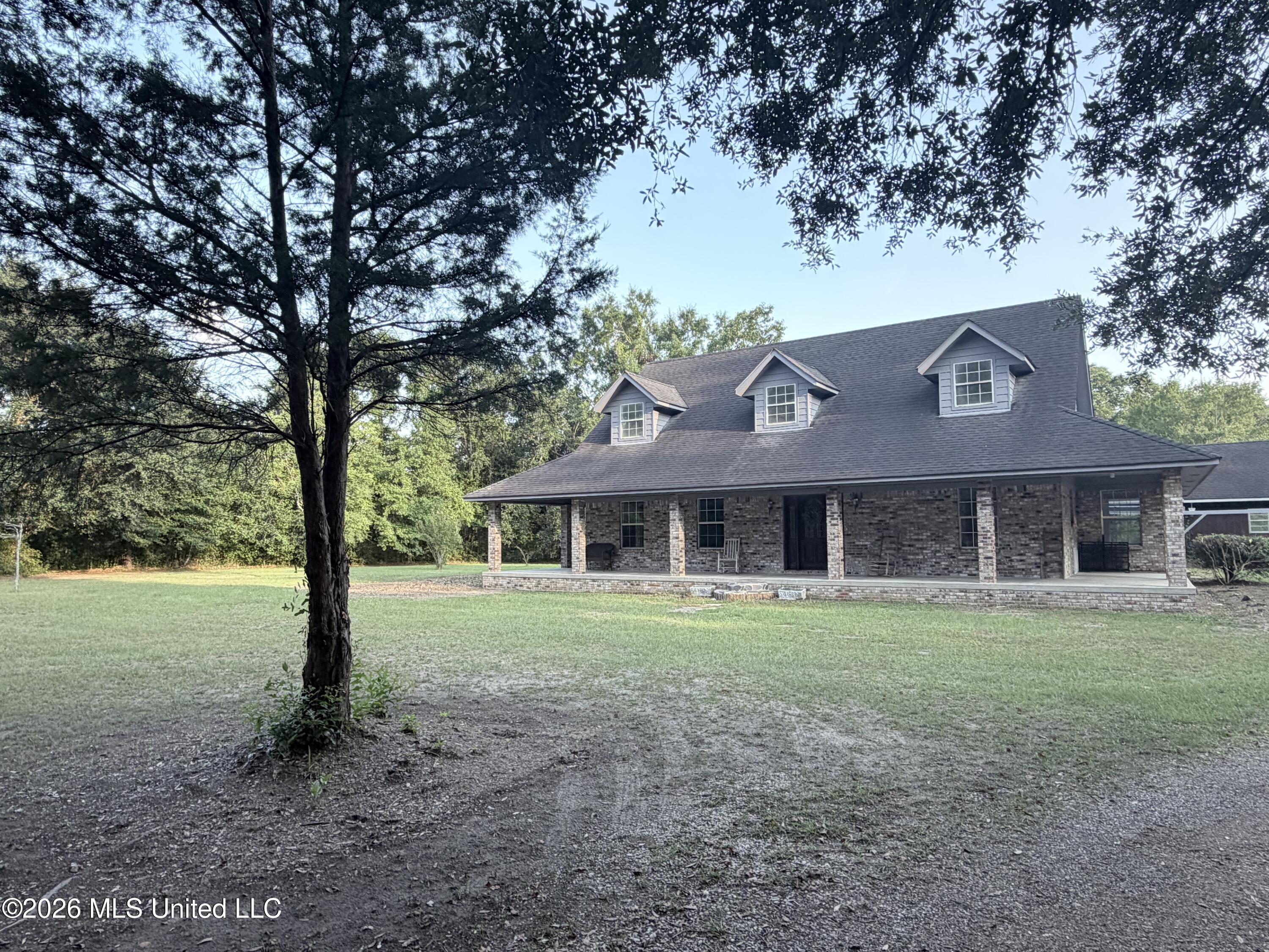 17816 Fosters Road Moss Point, MS 39562 - Photo 2 of 7 IMG_5477