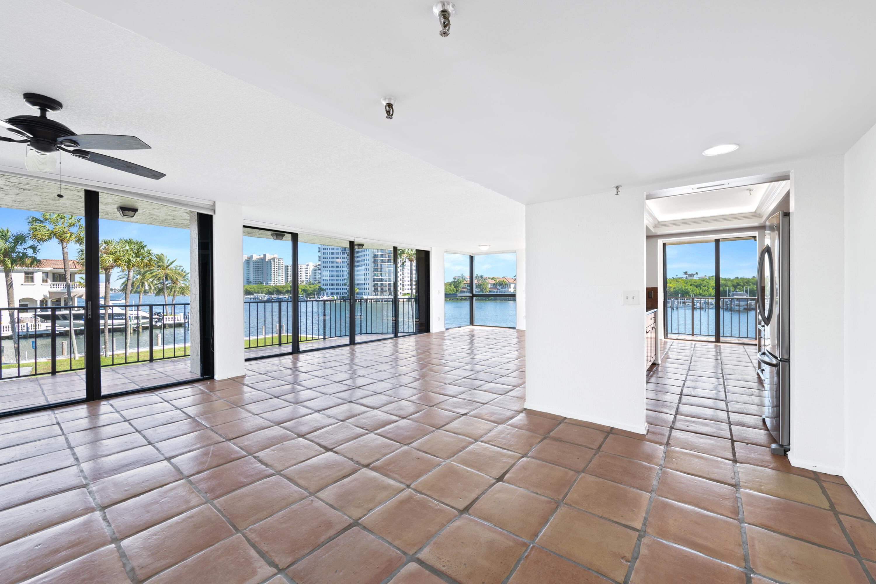 899 Jeffery Street, Unit 214 Boca Raton, FL 33487 - Photo 6 of 61 DSC_1545