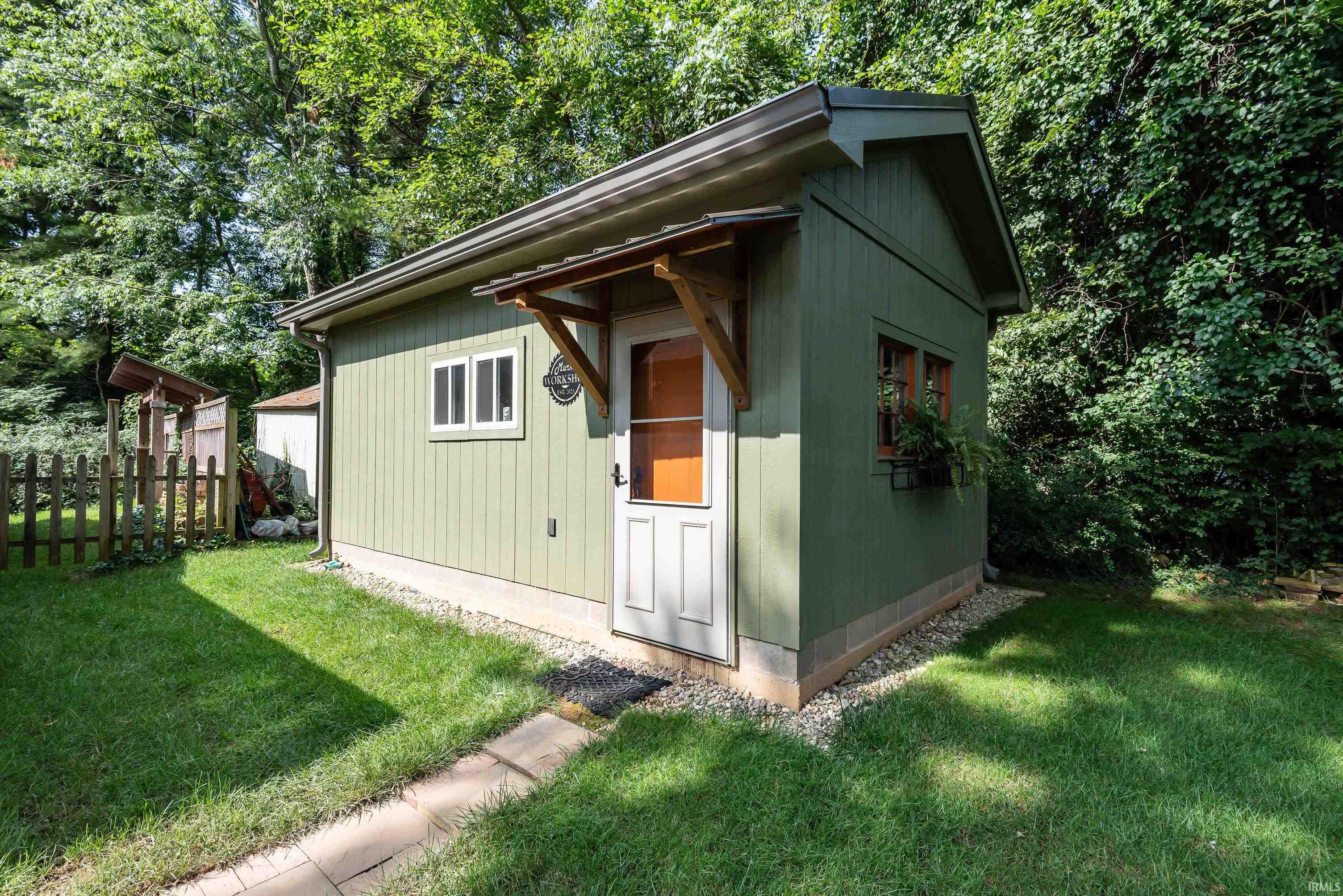 4550 East Heritage Woods Road Bloomington, IN 47401 - Photo 24 of 30