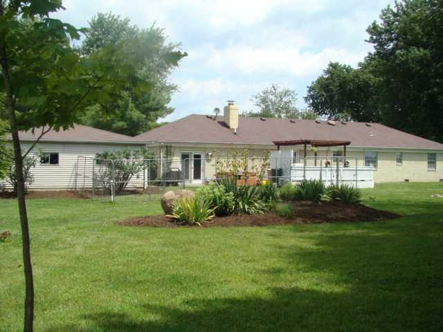 4541 Gibbs Road Avon, IN 46122 - Photo 9 of 12 Gallery Image 9