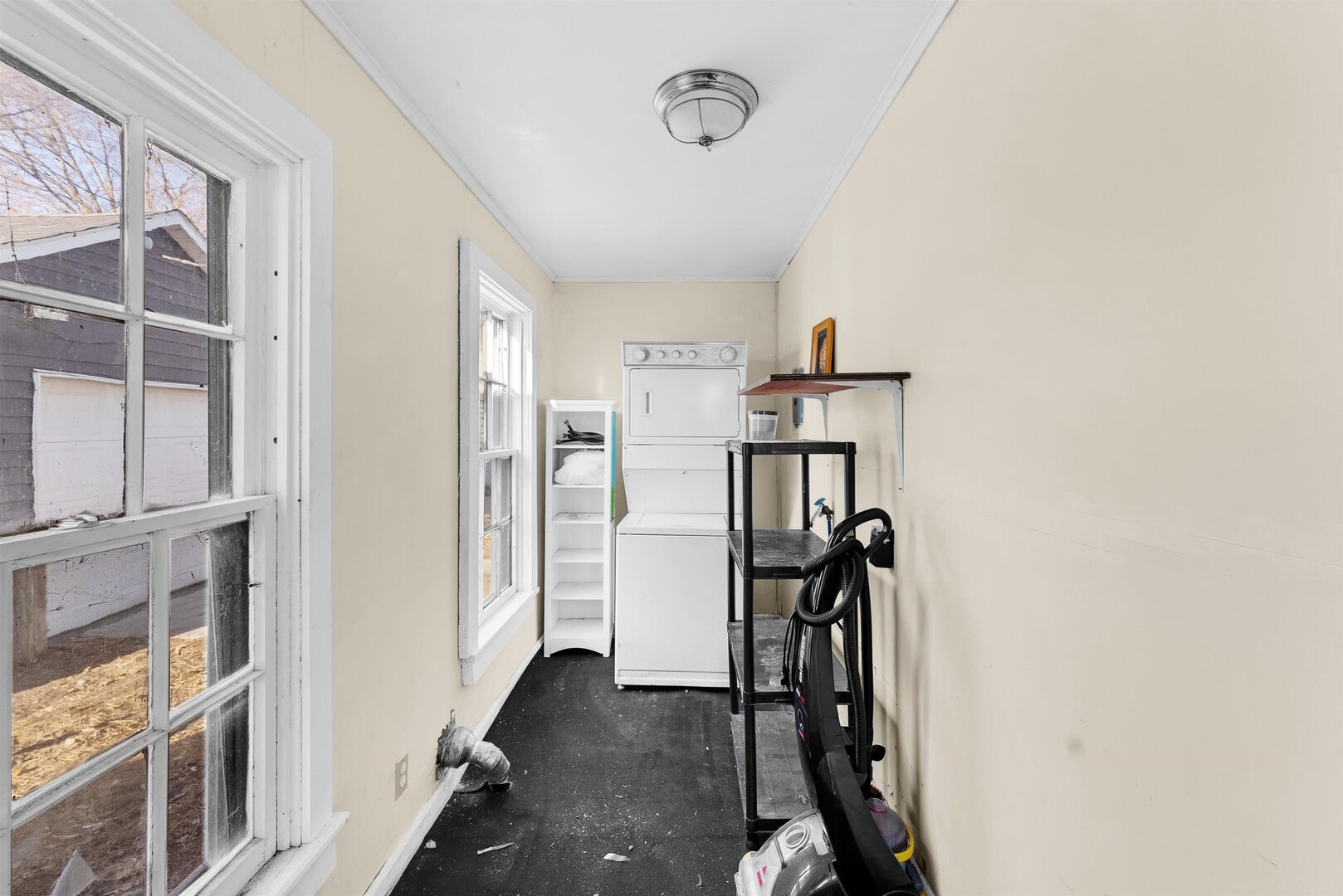 2202 Pershing Boulevard Clinton, IA 52732 - Photo 12 of 32 a view of a hallway with workspace