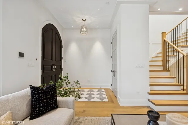 $3,499,900 | 3507 North Bosworth Avenue, Chicago, IL 60657