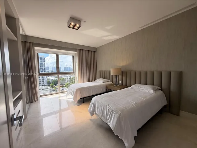 $42,000 | 17749 Collins Avenue, Unit 902, Sunny Isles Beach, FL 33160