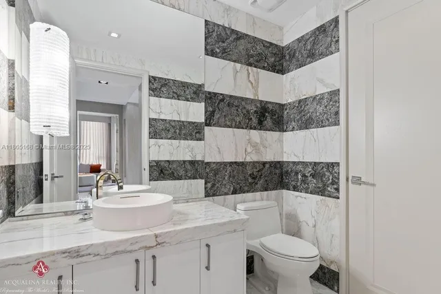 $42,000 | 17749 Collins Avenue, Unit 902, Sunny Isles Beach, FL 33160