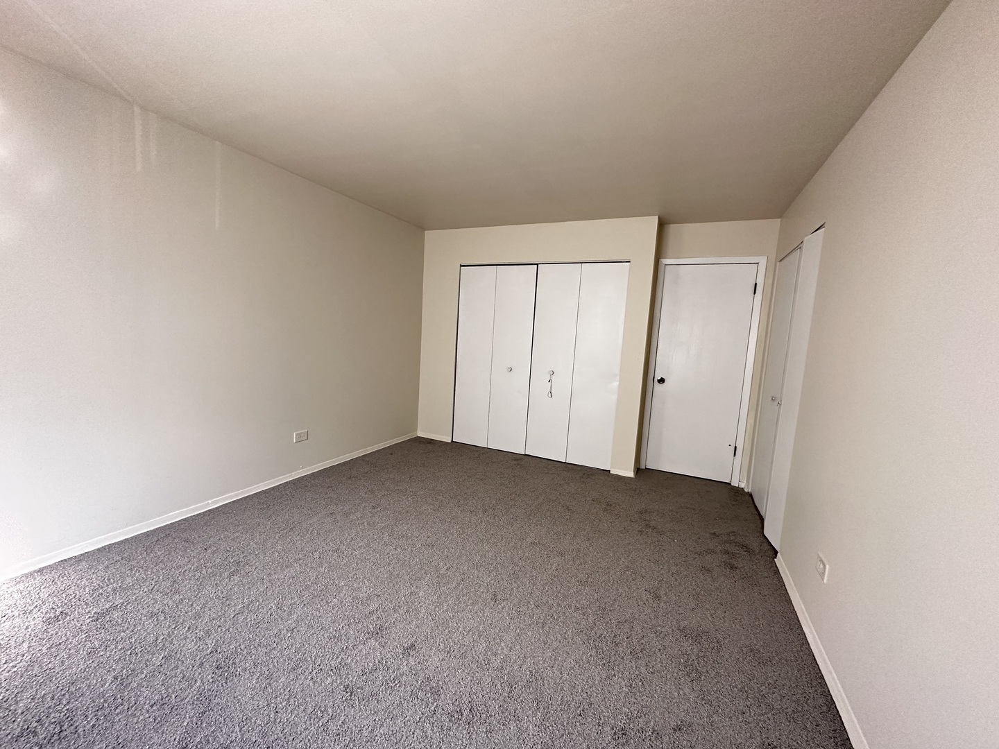 270 12th Street, Unit 2D Wheeling, IL 60090 - Photo 12 of 12 a view of an empty room