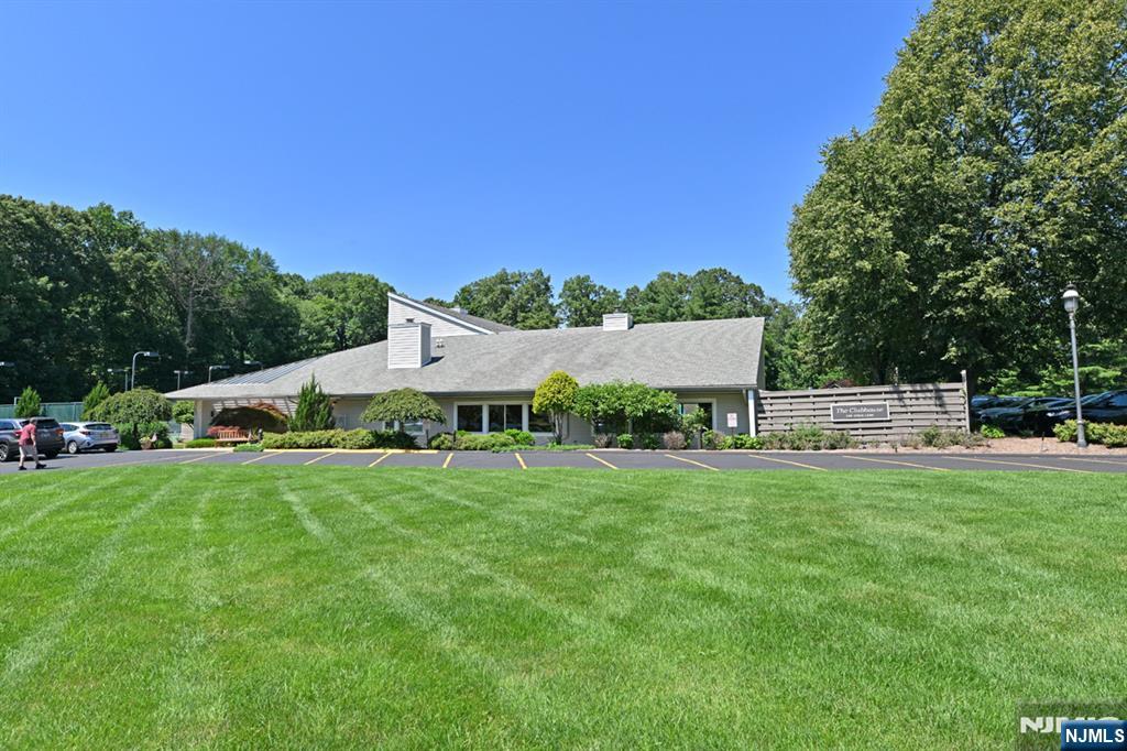 60 Sunset Court Mahwah, NJ 07430 - Photo 23 of 25