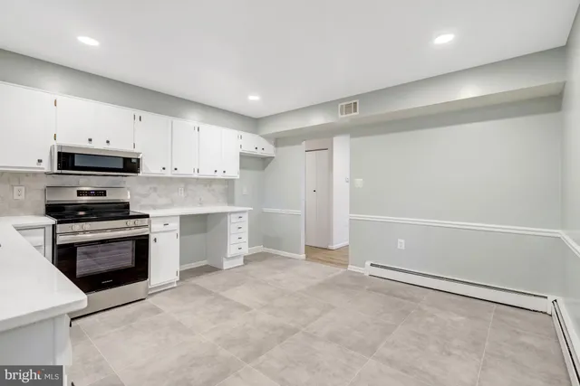 $599,900 | 104 West Amhurst Place, Sterling, VA 20164