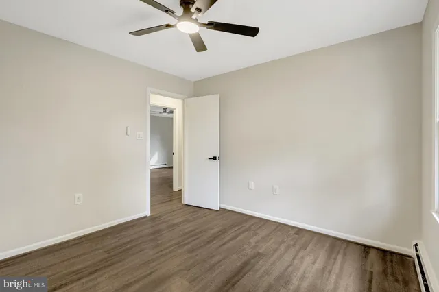 $599,900 | 104 West Amhurst Place, Sterling, VA 20164