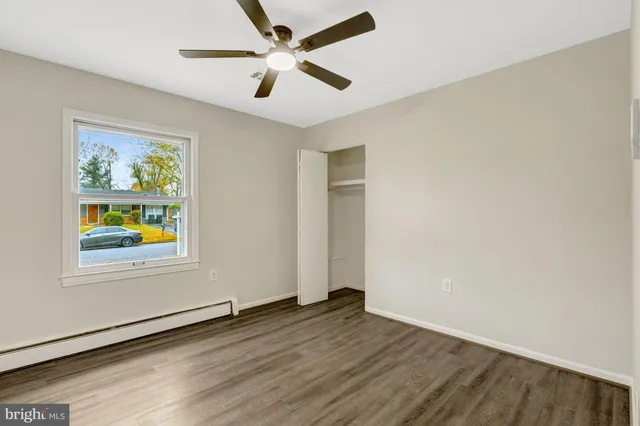 $599,900 | 104 West Amhurst Place, Sterling, VA 20164