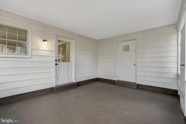 $599,900 | 104 West Amhurst Place, Sterling, VA 20164