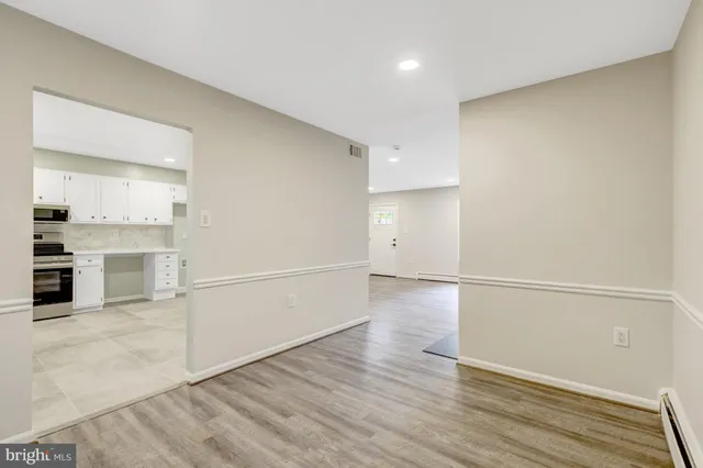 $599,900 | 104 West Amhurst Place, Sterling, VA 20164