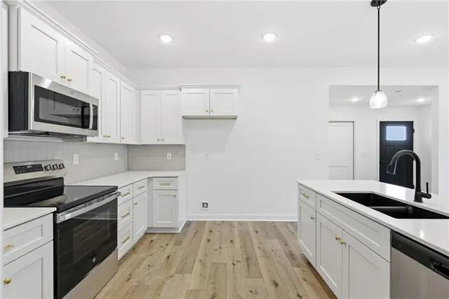 $300,000 | 705 Mahogany Court, Warrensburg, MO 64093