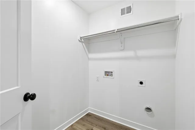 $300,000 | 705 Mahogany Court, Warrensburg, MO 64093