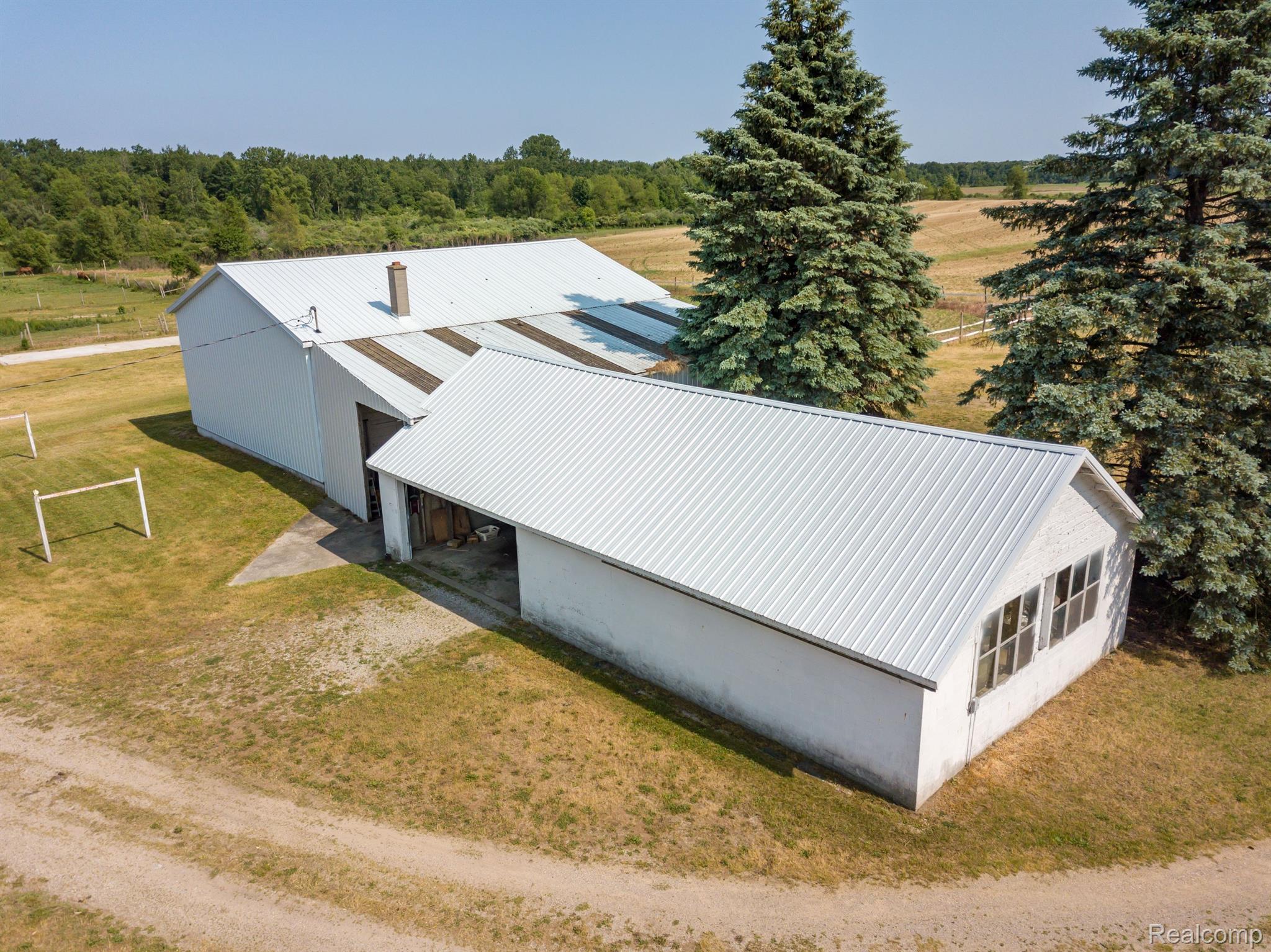 3007 South Kirk Road Vassar, MI 48768 - Photo 13 of 37 Gallery Image 13