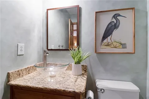 $525,000 | 12221 Farley, Overland Park, KS 66213