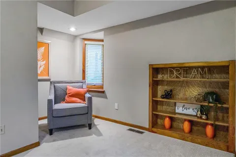 $525,000 | 12221 Farley, Overland Park, KS 66213