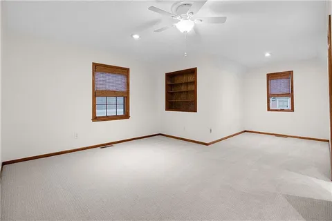 $525,000 | 12221 Farley, Overland Park, KS 66213