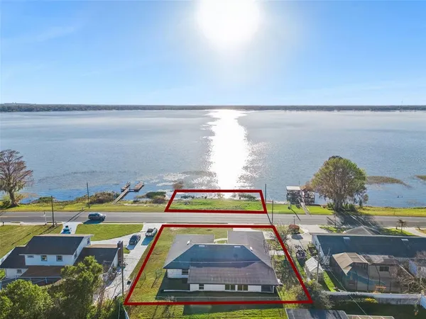 $460,000 | 1106 Lake Ariana Boulevard, Auburndale, FL 33823