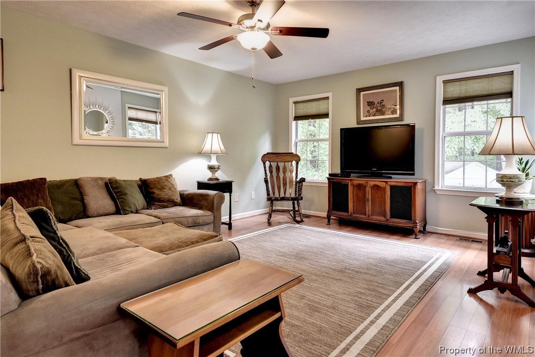 3316 Ridgedale Avenue Toano, VA 23168 - Photo 4 of 35 Gallery Image 4