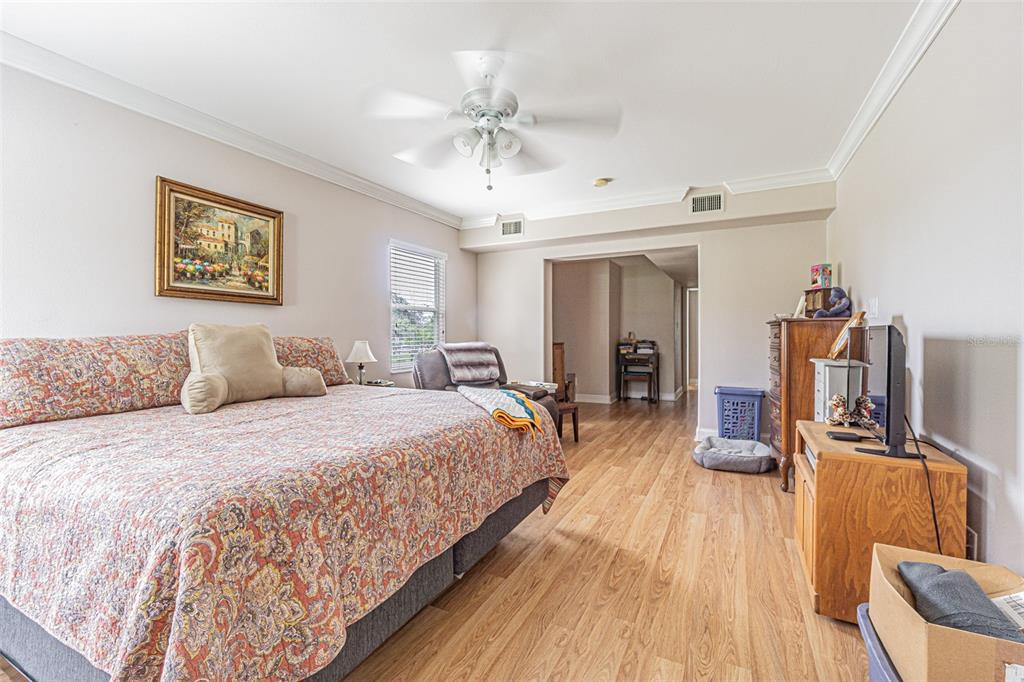 912 Riverside Drive Tarpon Springs, FL 34689 - Photo 14 of 40
