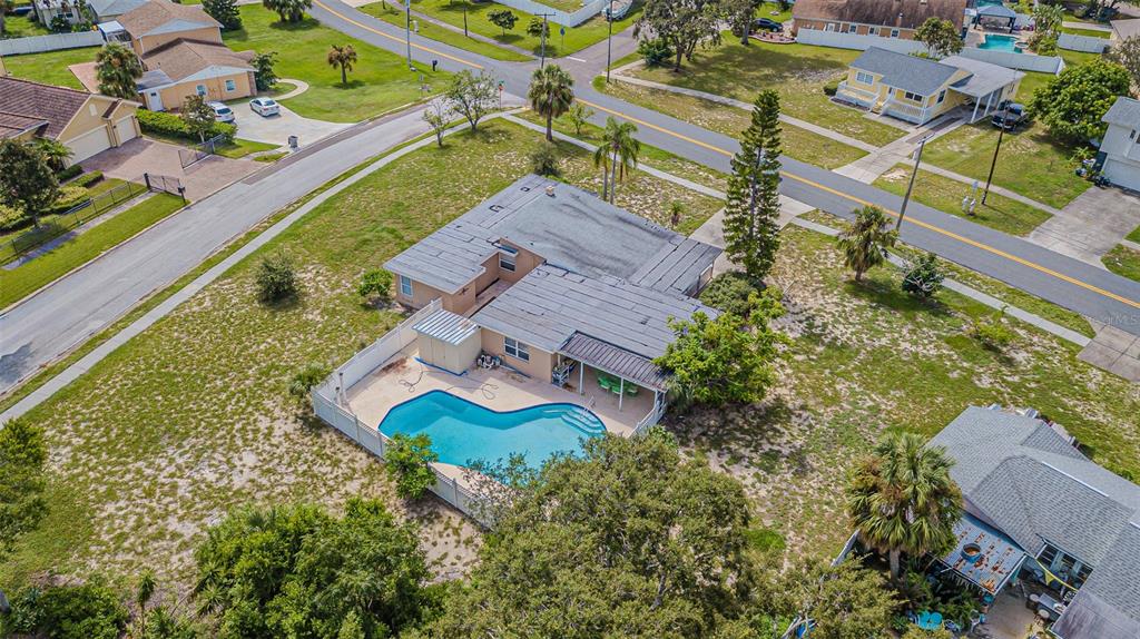 912 Riverside Drive Tarpon Springs, FL 34689 - Photo 35 of 40